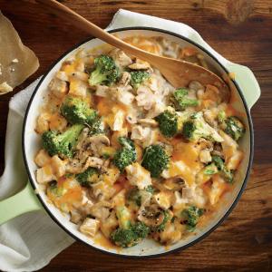moms-creamy-chicken-broccoli-casserole-crop-ck