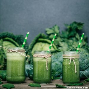 green-smoothie-broccoli-650x