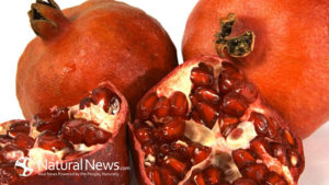 pomegranate-seeds-fruit-healthy-food-650x