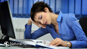 woman-asleep-desk-650x-2